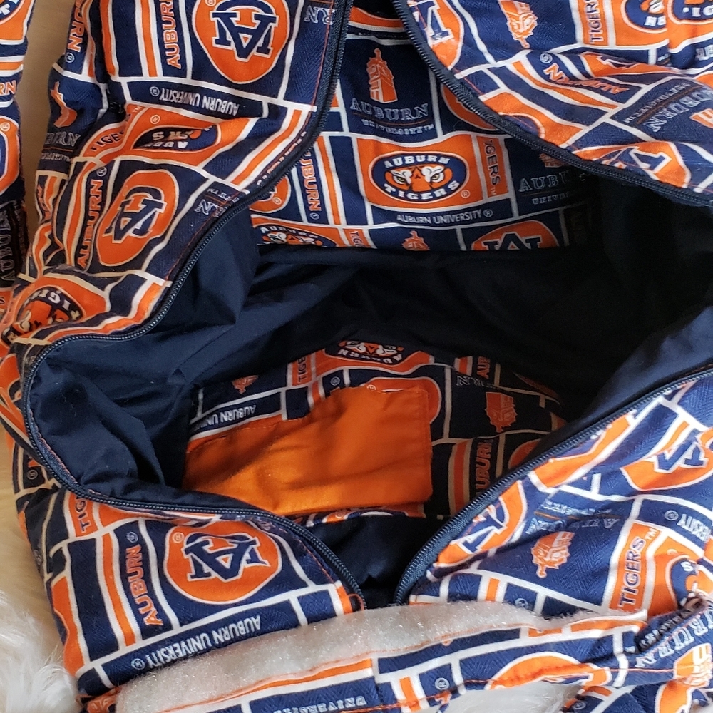 Tote - Picture 3 of 9